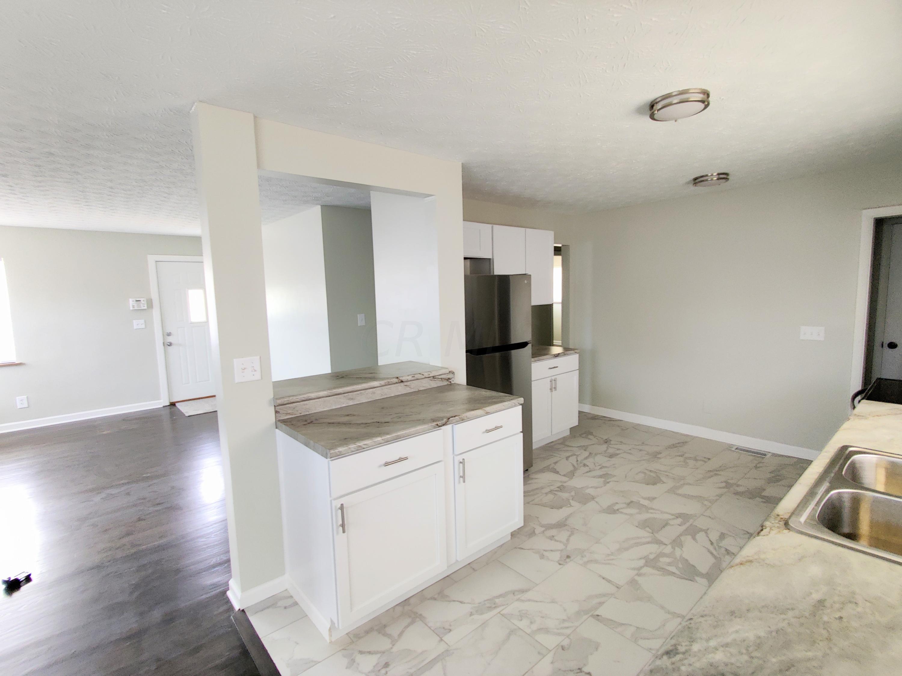 1568 Cunard Road Columbus, OH 43227 - Photo 3 of 24 Gallery Image 3