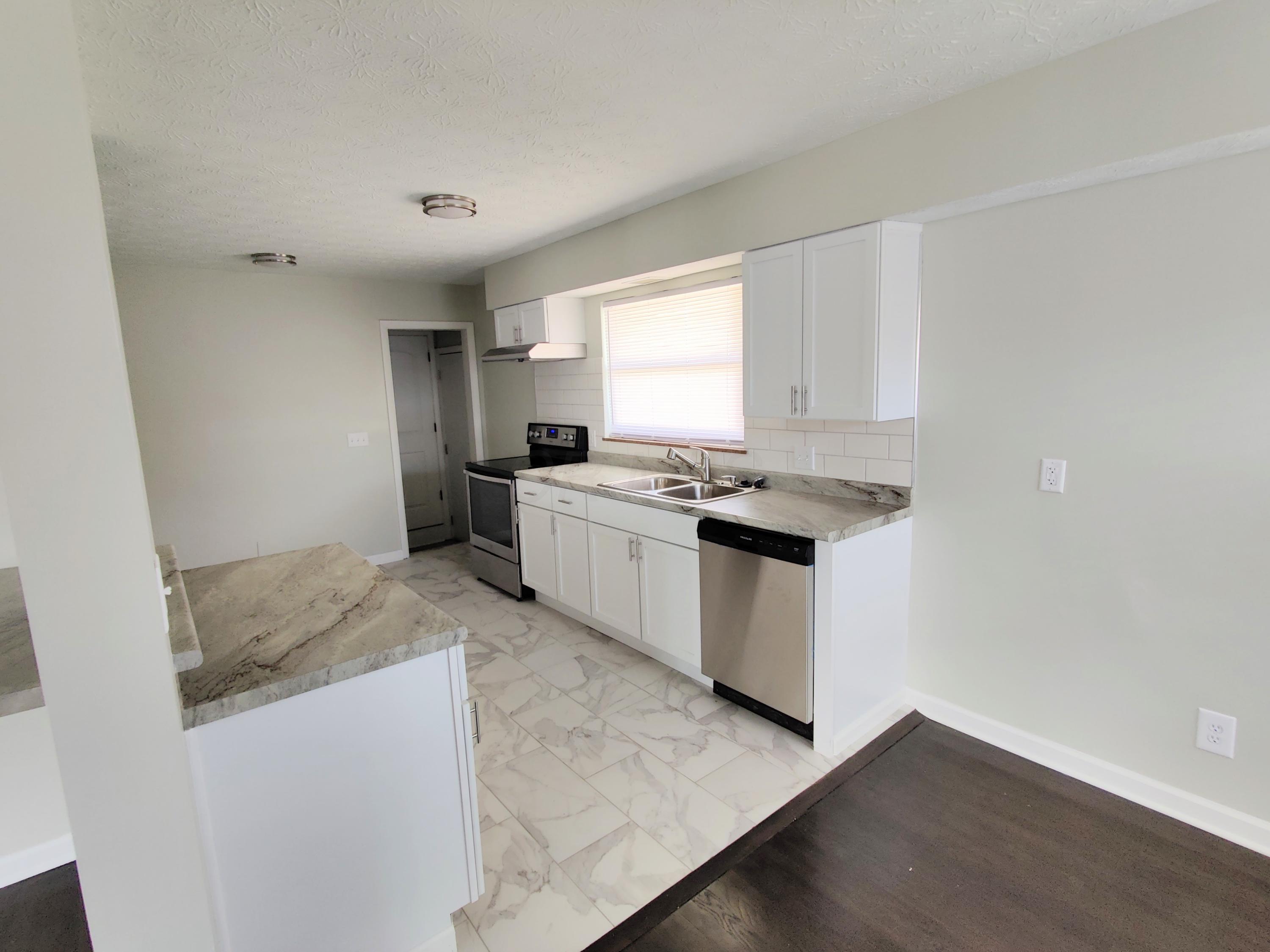 1568 Cunard Road Columbus, OH 43227 - Photo 4 of 24 Gallery Image 4