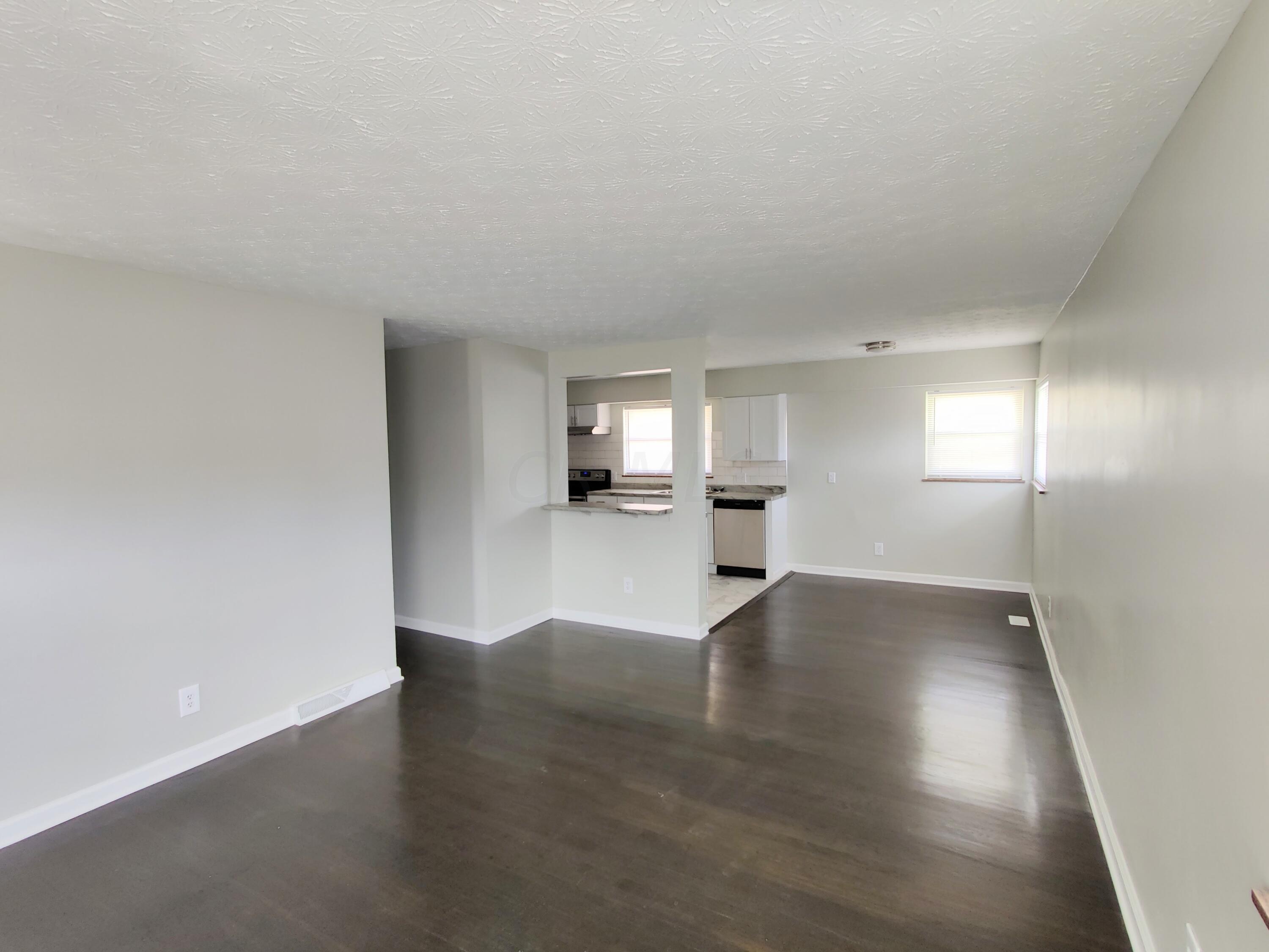 1568 Cunard Road Columbus, OH 43227 - Photo 6 of 24 Gallery Image 6