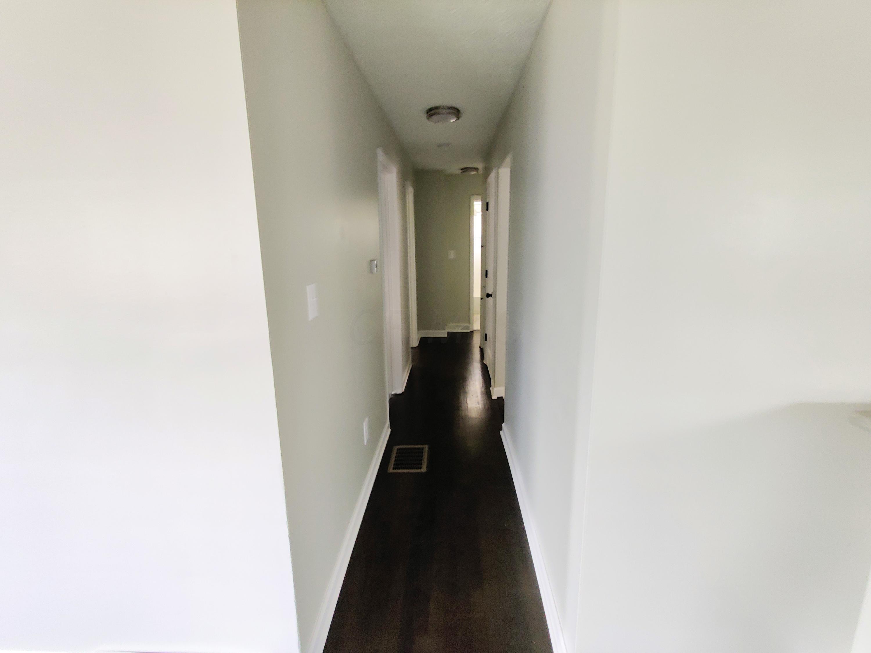 1568 Cunard Road Columbus, OH 43227 - Photo 8 of 24 Gallery Image 8