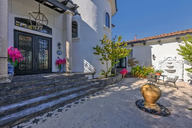 $975,000 | 2900 Pamella Court, Austin, TX 78734