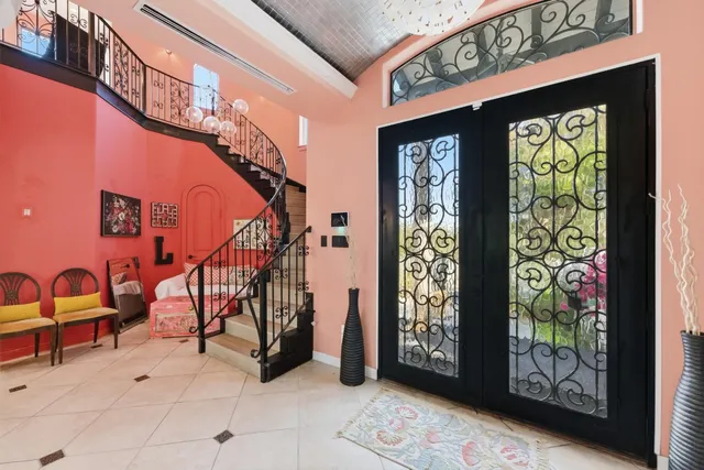 $975,000 | 2900 Pamella Court, Austin, TX 78734