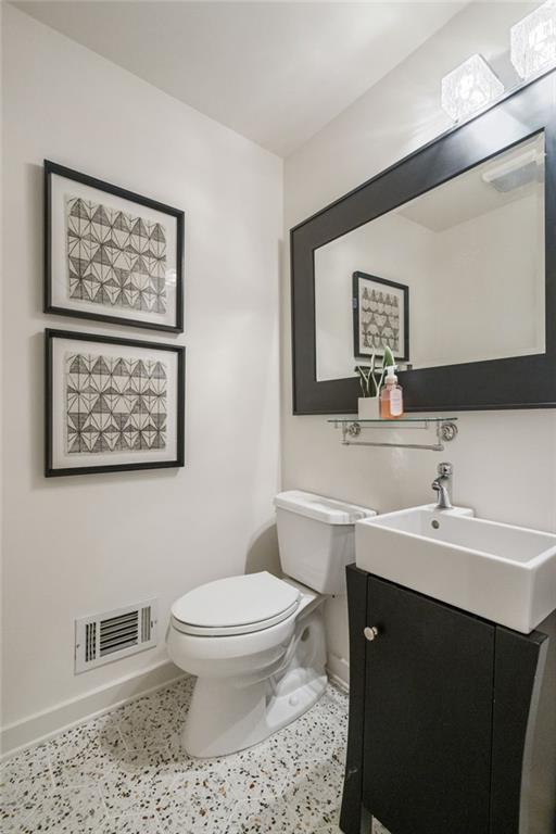 2668 Lake Road Tucker, GA 30084 - Photo 33 of 69