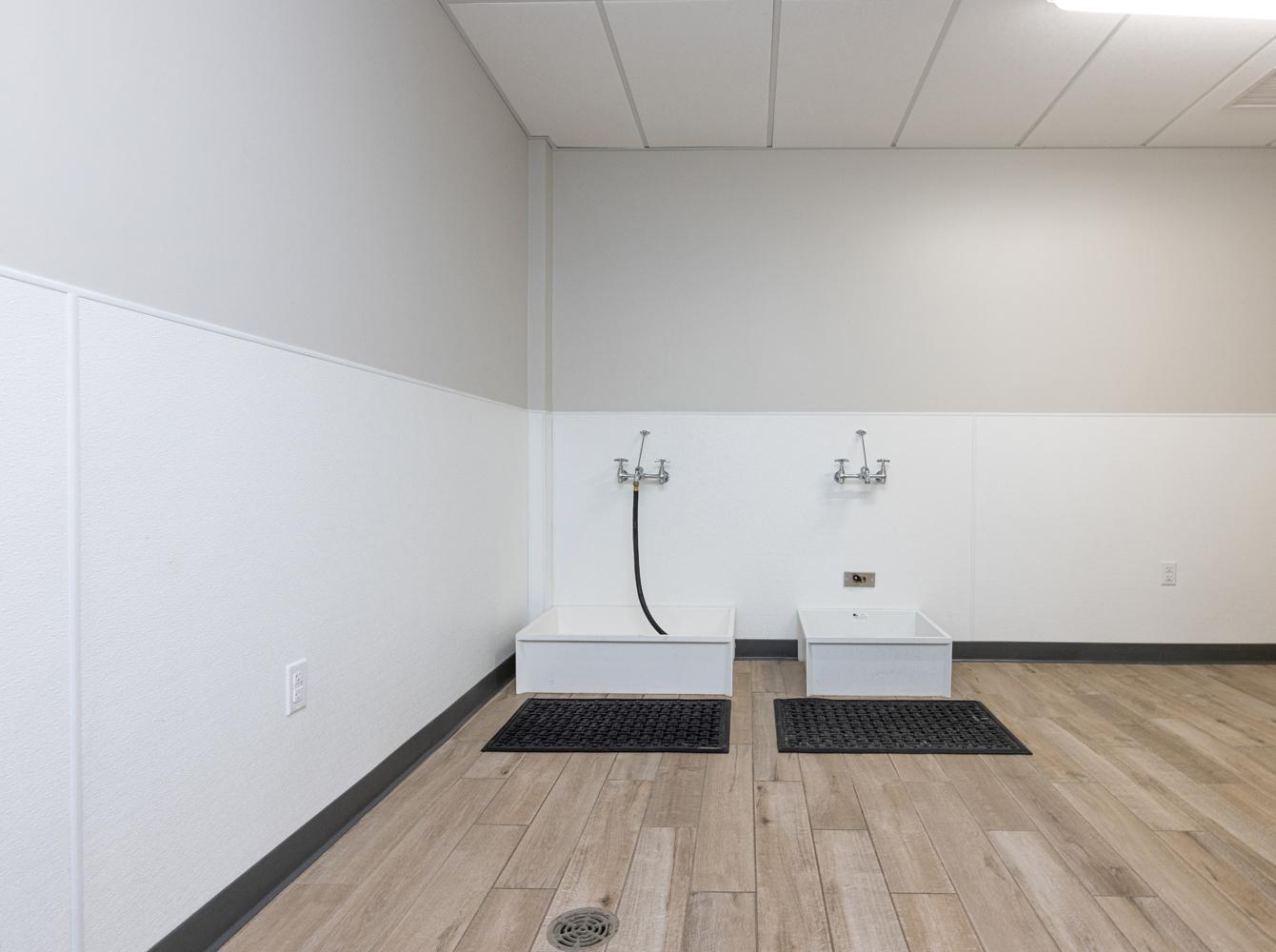 383 Commercial Street, Unit 603 Portland, ME 04101 - Photo 39 of 44 Dog wash