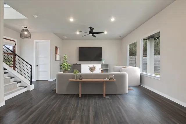 $2,500 | 18200 Fair Lane, Jonestown, TX 78645