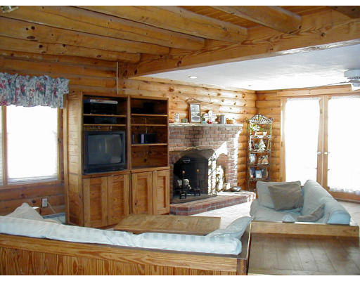 322 Otter River Road Gardner, MA 01440 - Photo 2 of 3 Gallery Image 2