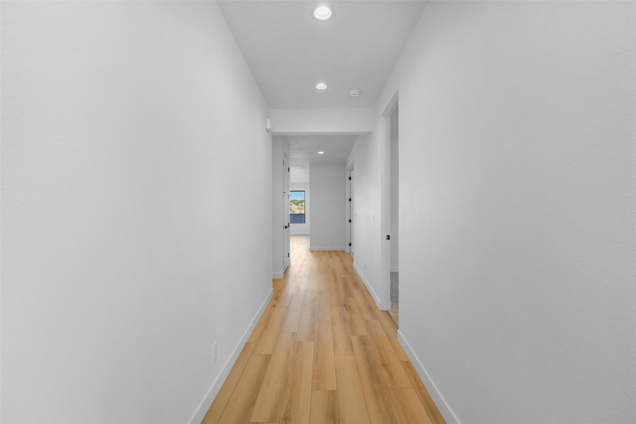 75 Cadena Loop Los Alamos, NM 87547 - Photo 4 of 30