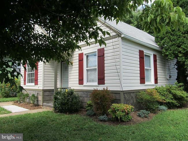 8717 Eddington Road Baltimore, MD 21234 - Photo 3 of 21 Exterior (General)