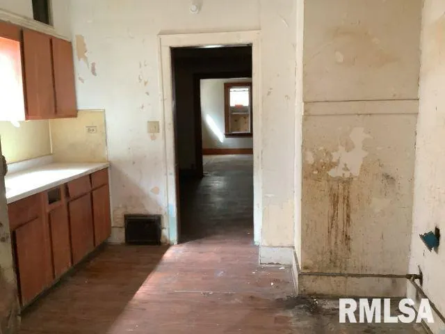 $59,900 | 818 Northeast Madison Avenue, Peoria, IL 61603