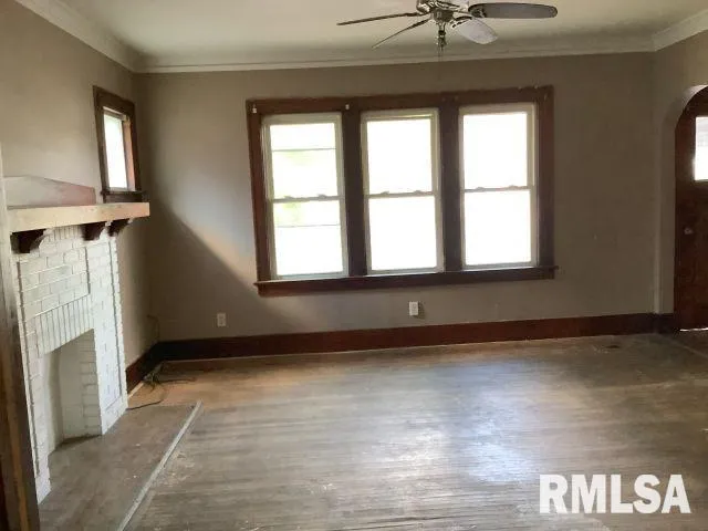 $59,900 | 818 Northeast Madison Avenue, Peoria, IL 61603