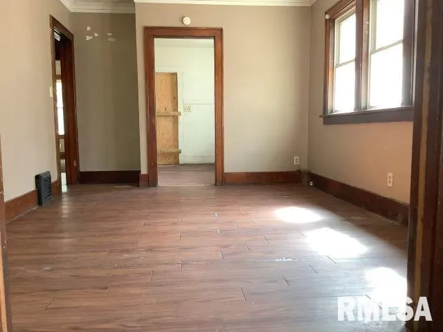 $59,900 | 818 Northeast Madison Avenue, Peoria, IL 61603