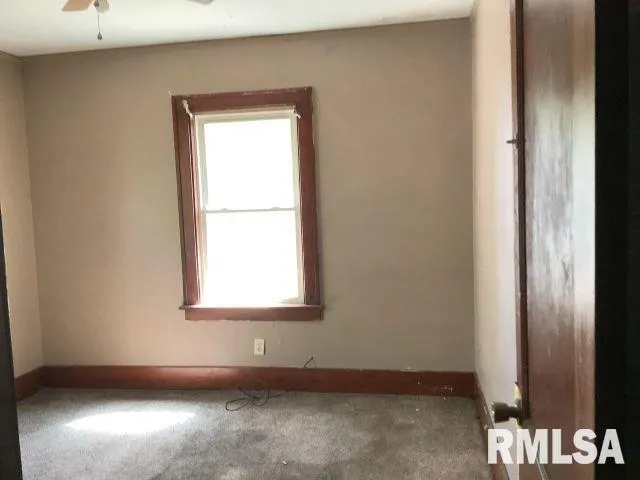 $59,900 | 818 Northeast Madison Avenue, Peoria, IL 61603