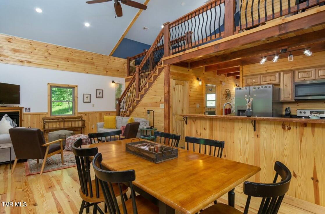 1763 Dennis Cove Road Hampton, TN 37658 - Photo 8 of 25 00014 headwaters