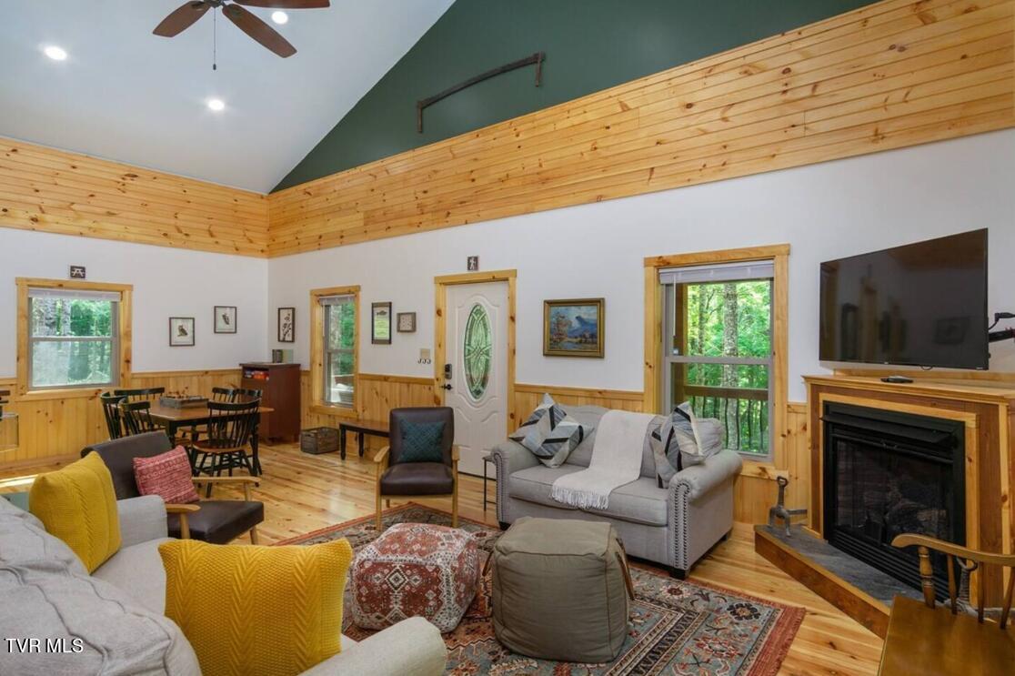 1763 Dennis Cove Road Hampton, TN 37658 - Photo 9 of 25 0003 headwaters