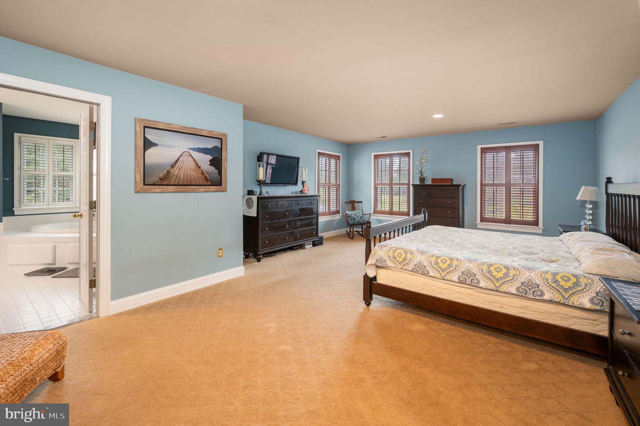 1450 Eaves Spring Drive Malvern, PA 19355 - Photo 37 of 58 Primary suite