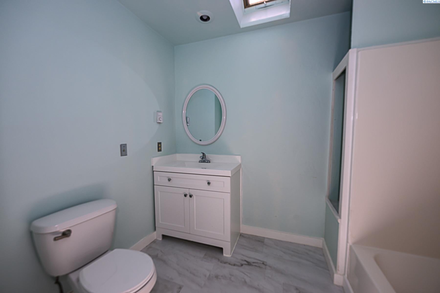 2702 North Griffin Road Grandview, WA 98930 - Photo 18 of 30 Gallery Image 18