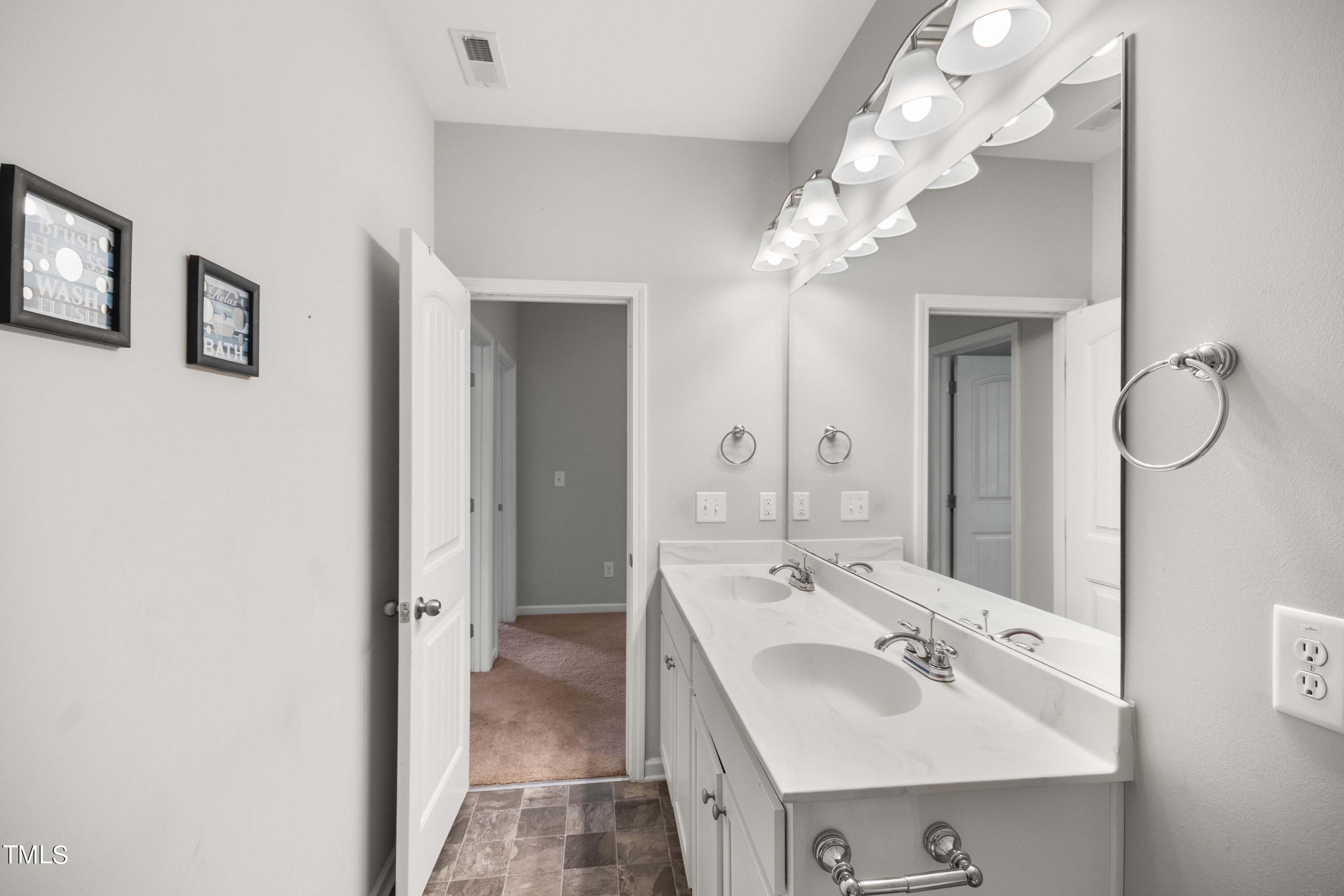 6802 Shane Drive Raleigh, NC 27610 - Photo 29 of 41 026
