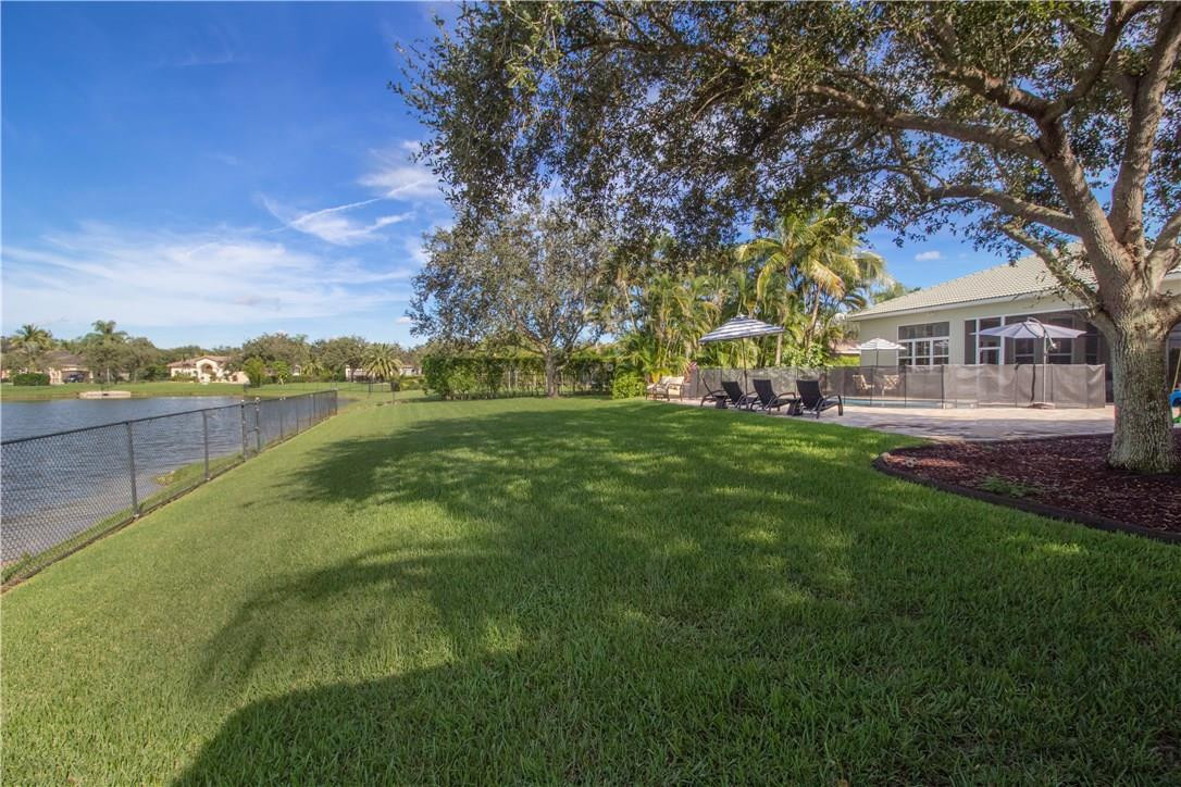 13841 Southwest 44th Street Davie, FL 33330 - Photo 33 of 40 a view of a house with a big yard