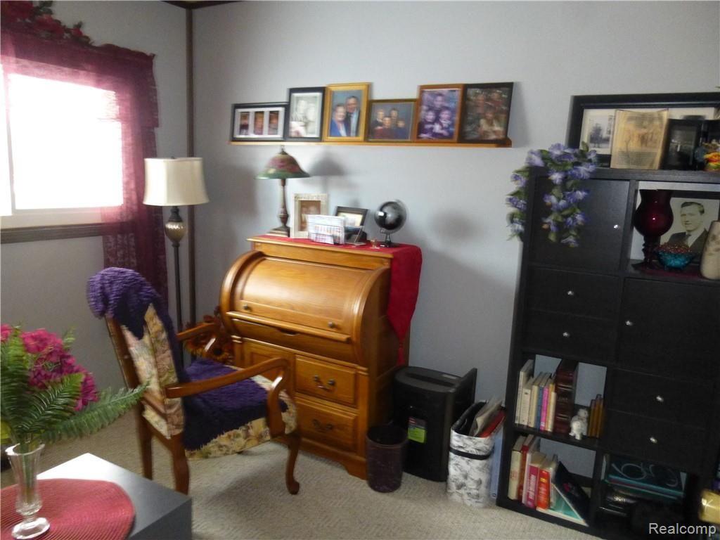 12231 South Vernon Road Bancroft, MI 48414 - Photo 10 of 23 P1010131.JPG