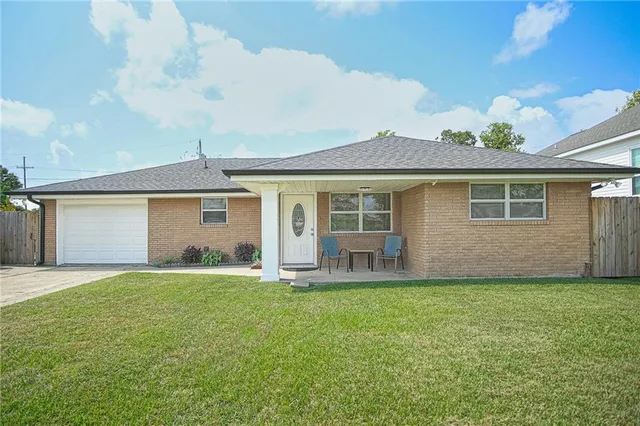 $225,000 | 316 Sable Drive, Arabi, LA 70032