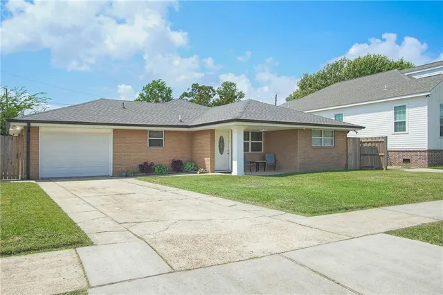 $225,000 | 316 Sable Drive, Arabi, LA 70032