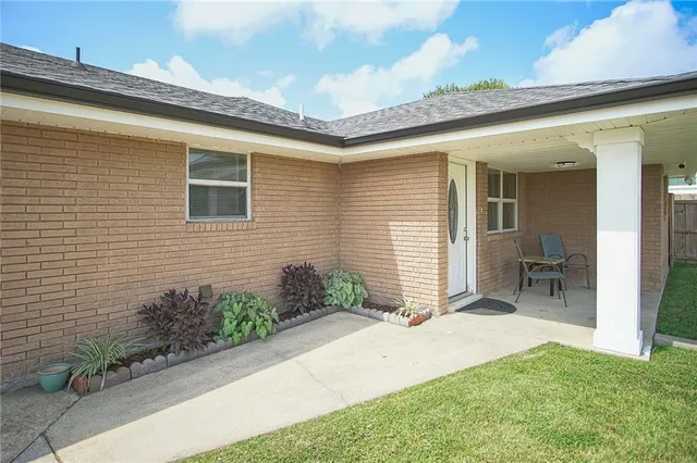 $225,000 | 316 Sable Drive, Arabi, LA 70032