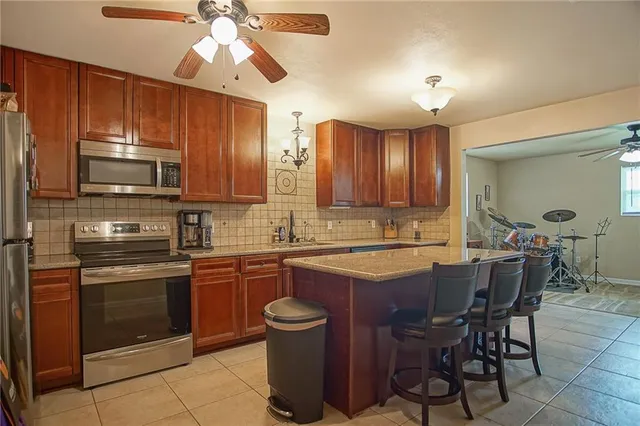 $225,000 | 316 Sable Drive, Arabi, LA 70032