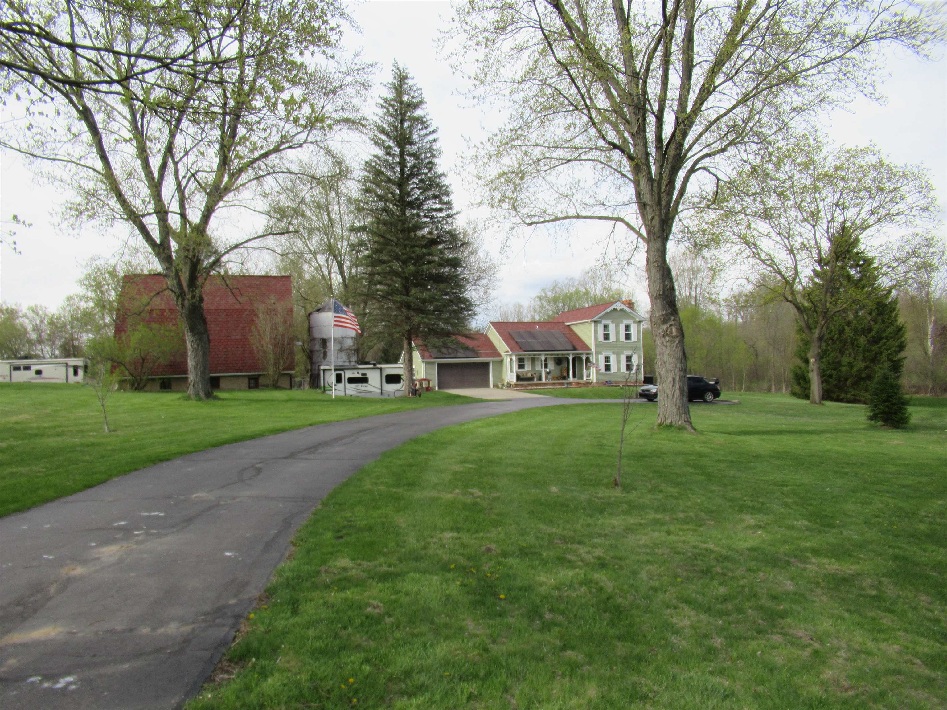 8292 Beecher Road Flushing, MI 48433 - Photo 1 of 54 50106803.JPG