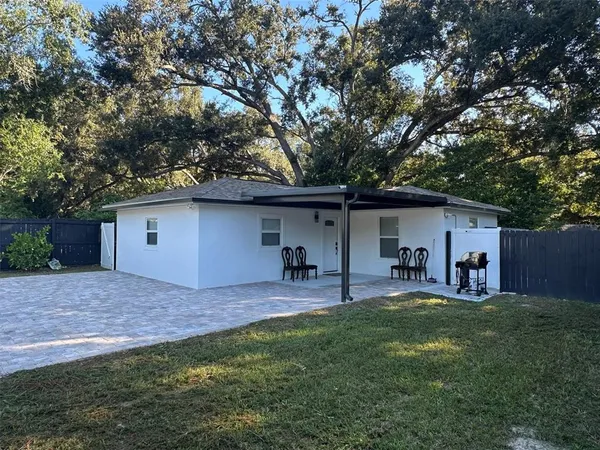 $699,900 | 16903 Hanna Road, Lutz, FL 33549