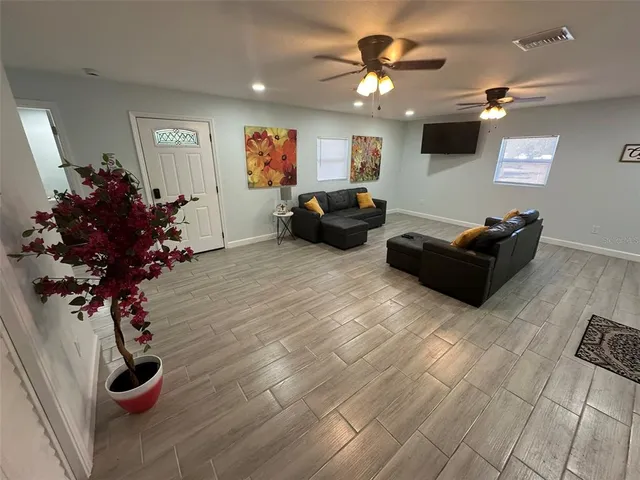 $699,900 | 16903 Hanna Road, Lutz, FL 33549