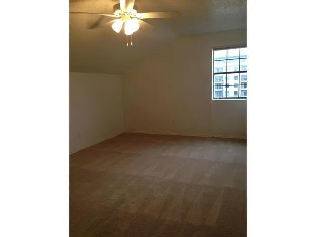 $1,500 | 2401 Leon Street, Unit 305, Austin, TX 78705
