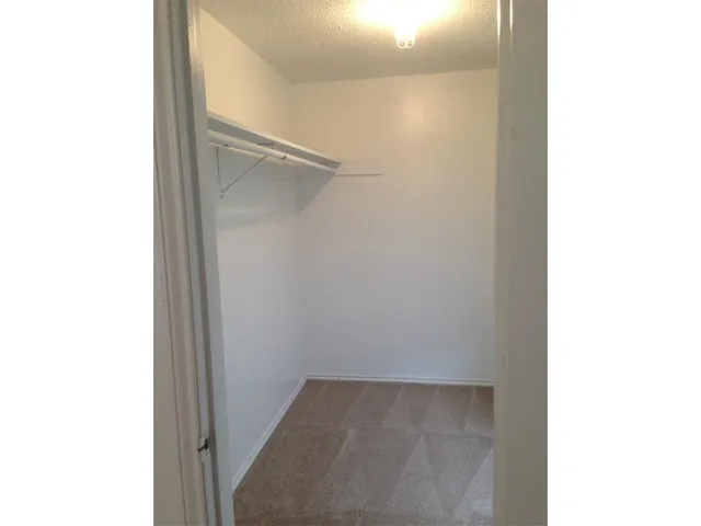 $1,500 | 2401 Leon Street, Unit 305, Austin, TX 78705