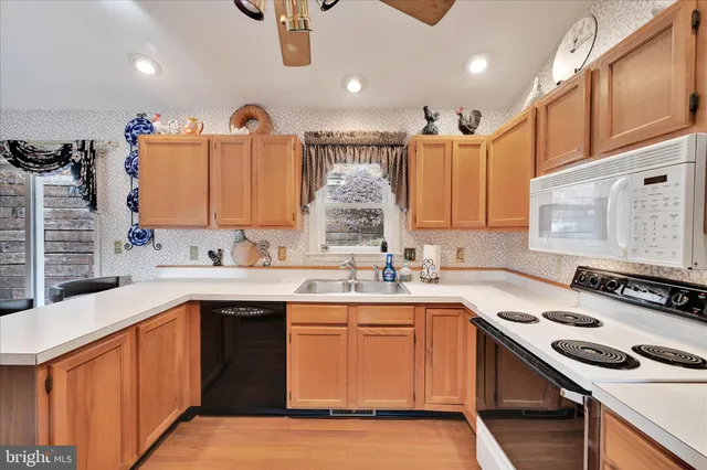 $350,000 | 129 Glen Court, Ephrata, PA 17522