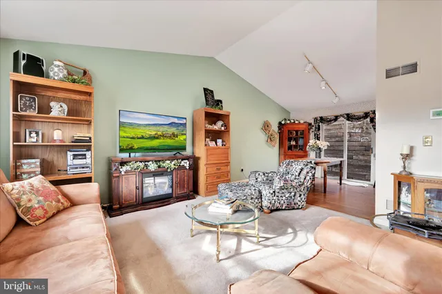 $350,000 | 129 Glen Court, Ephrata, PA 17522