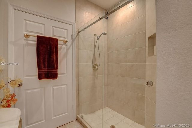 $575,000 | 3453 Northeast 210th Terrace, Aventura, FL 33180