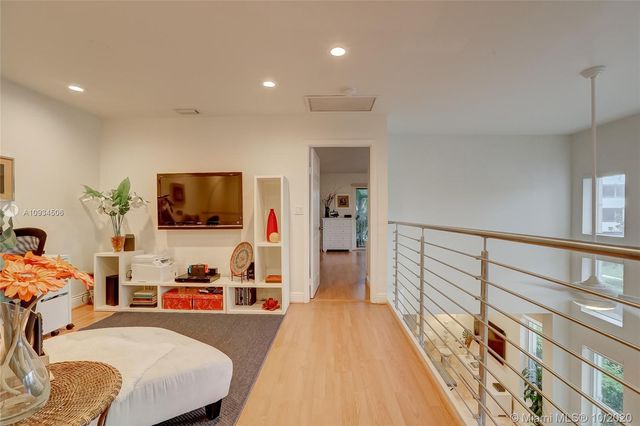 $575,000 | 3453 Northeast 210th Terrace, Aventura, FL 33180