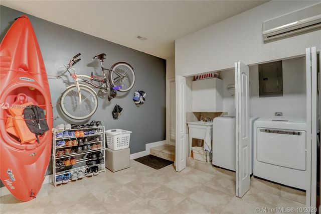 $575,000 | 3453 Northeast 210th Terrace, Aventura, FL 33180