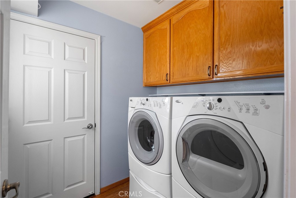 9340 Mountain View Drive Atascadero, CA 93422 - Photo 14 of 50 a utility room with dryer and washer