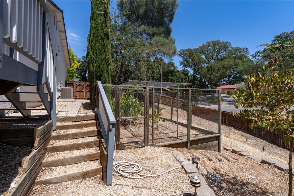 9340 Mountain View Drive Atascadero, CA 93422 - Photo 28 of 50 a view of outdoor space