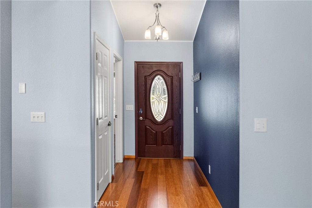 9340 Mountain View Drive Atascadero, CA 93422 - Photo 4 of 50 a view of a hallway with entryway