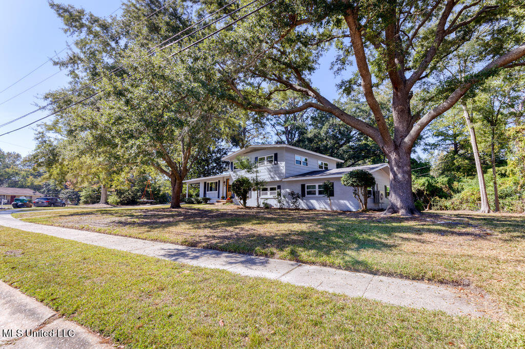 2519RidgewoodRd-9