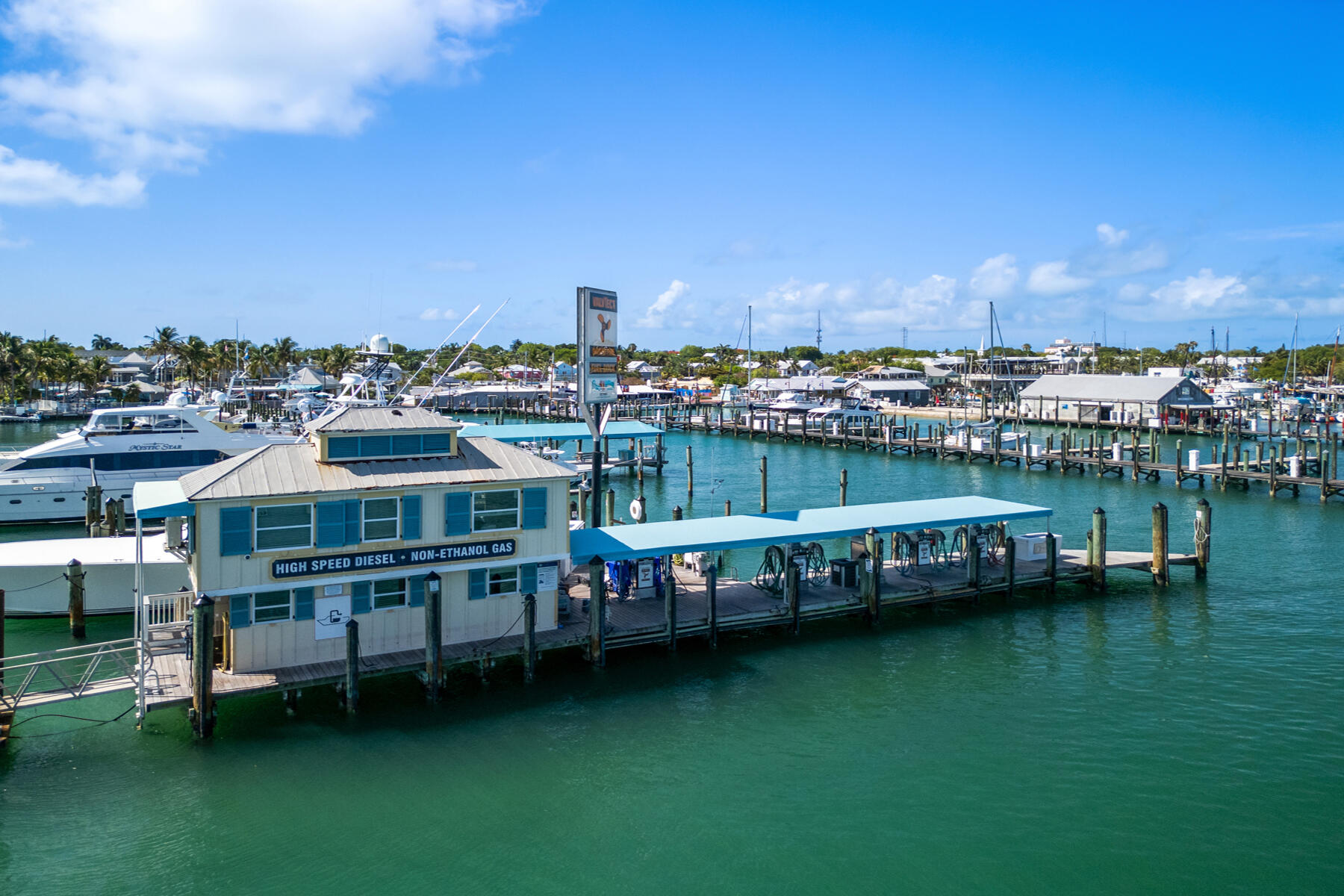 951 Caroline Street, Unit 19 Key West, FL 33040 - Photo 25 of 29 951 Caroline St_1oakstudiosdrone_13
