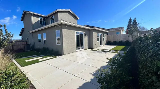 $790,800 | 1030 Meadowlands Drive, Unit MODEL, Oakdale, CA 95361