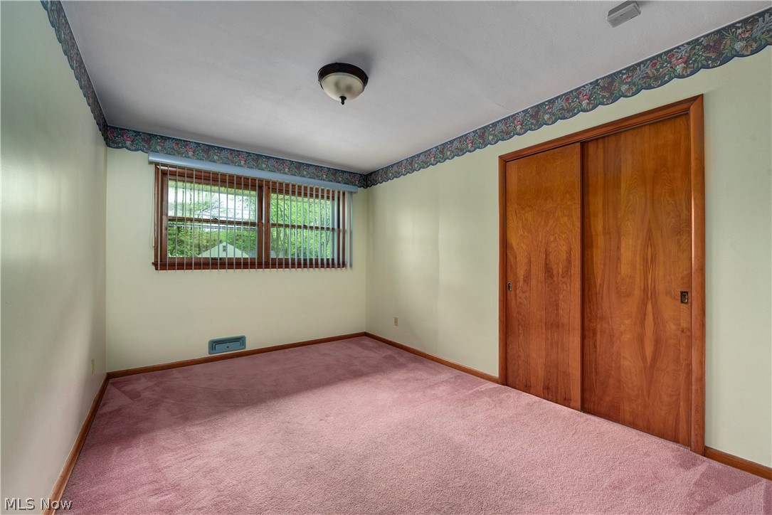 7590 Webster Road Cleveland, OH 44130 - Photo 11 of 16 Bedroom #3