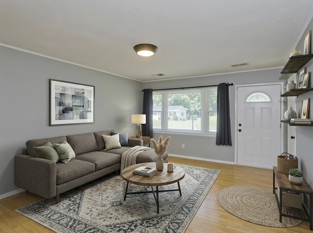 101 Old Farm Road Springfield, MA 01119 - Photo 2 of 33