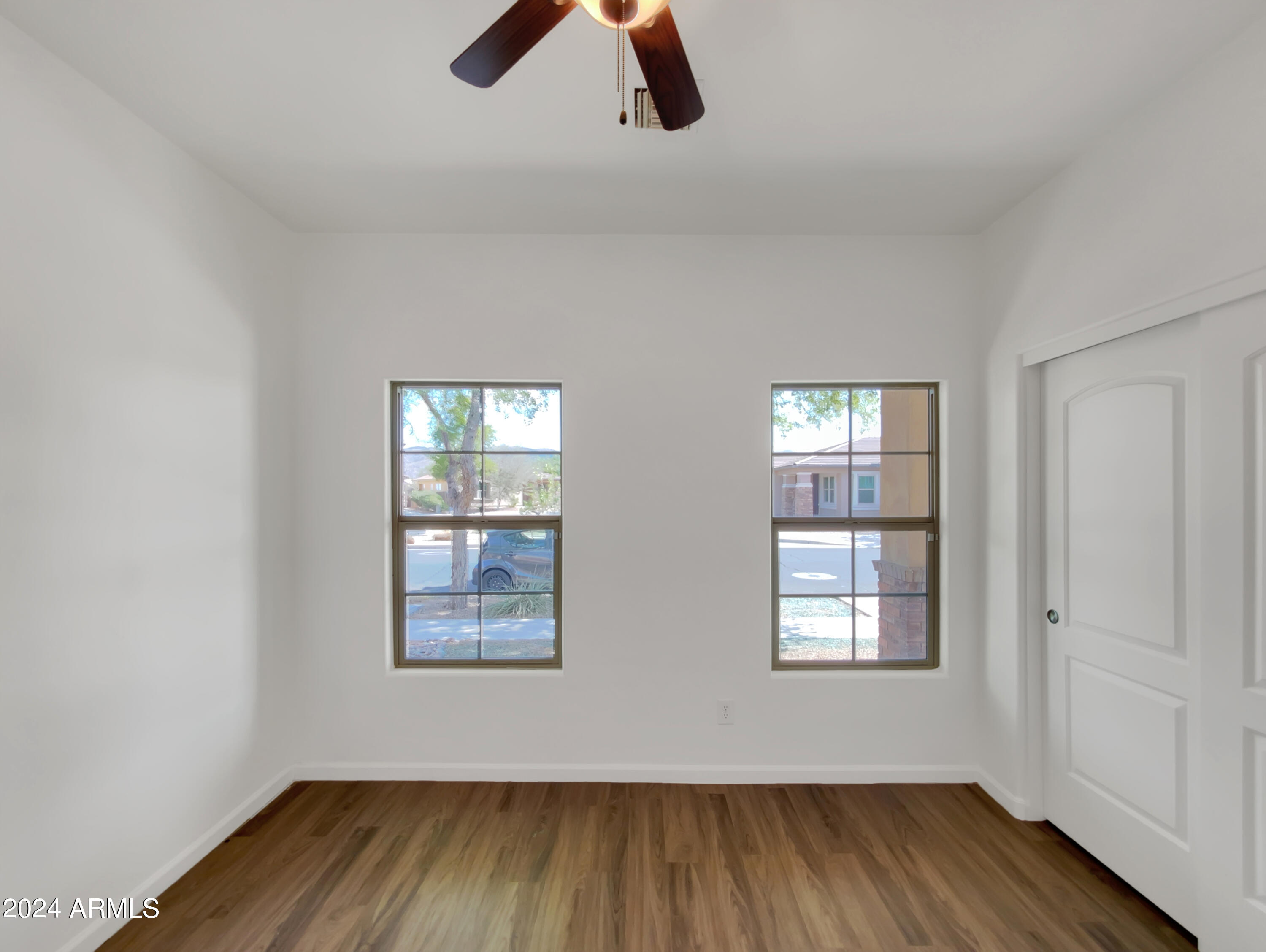 1508 East Apollo Road Phoenix, AZ 85042 - Photo 8 of 20 listing_7