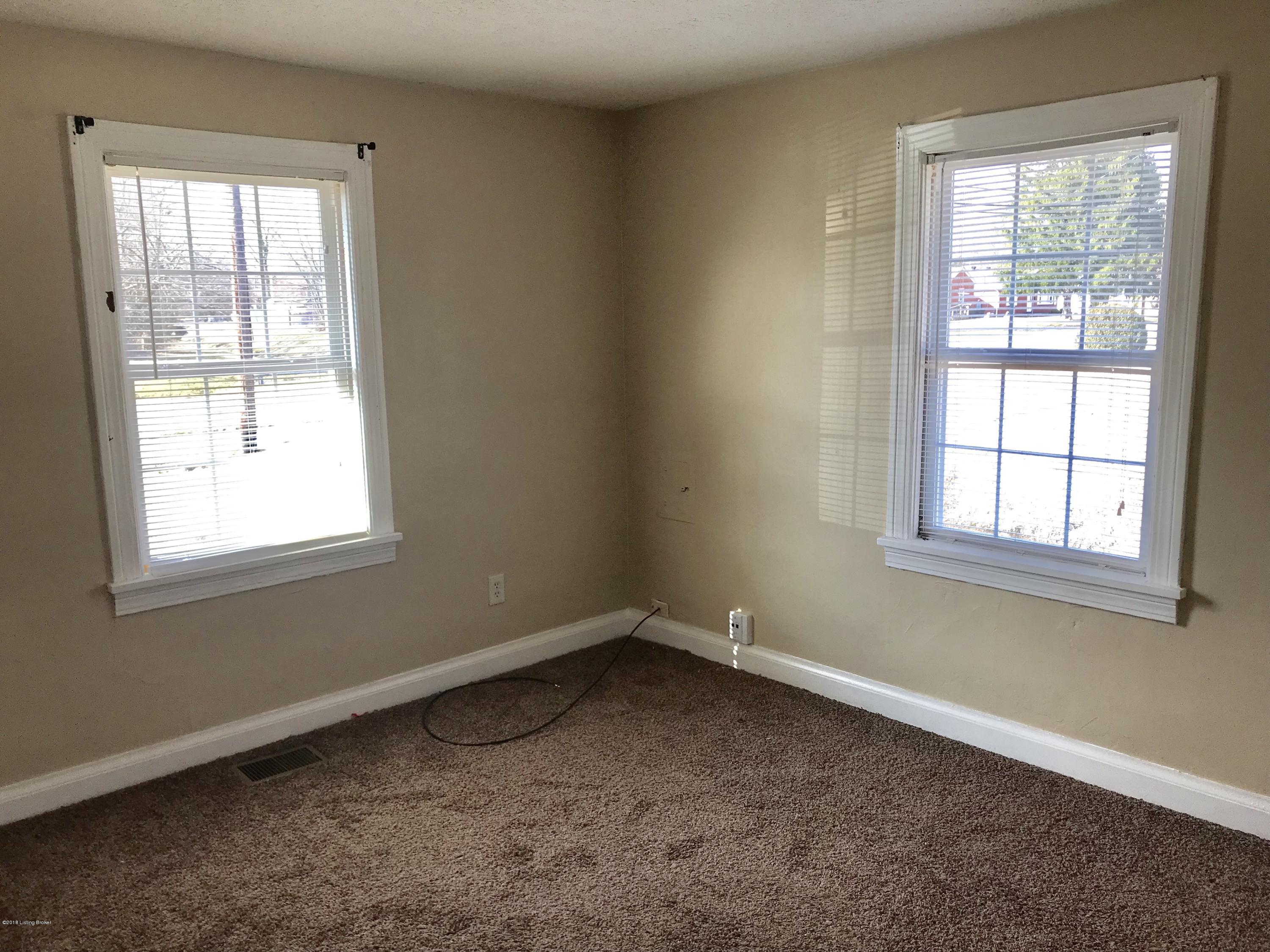 4853 Maryman Road Louisville, KY 40258 - Photo 11 of 12 IMG_6975
