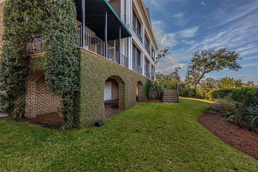 925 Champney St. Simons Island, GA 31522 - Photo 7 of 52