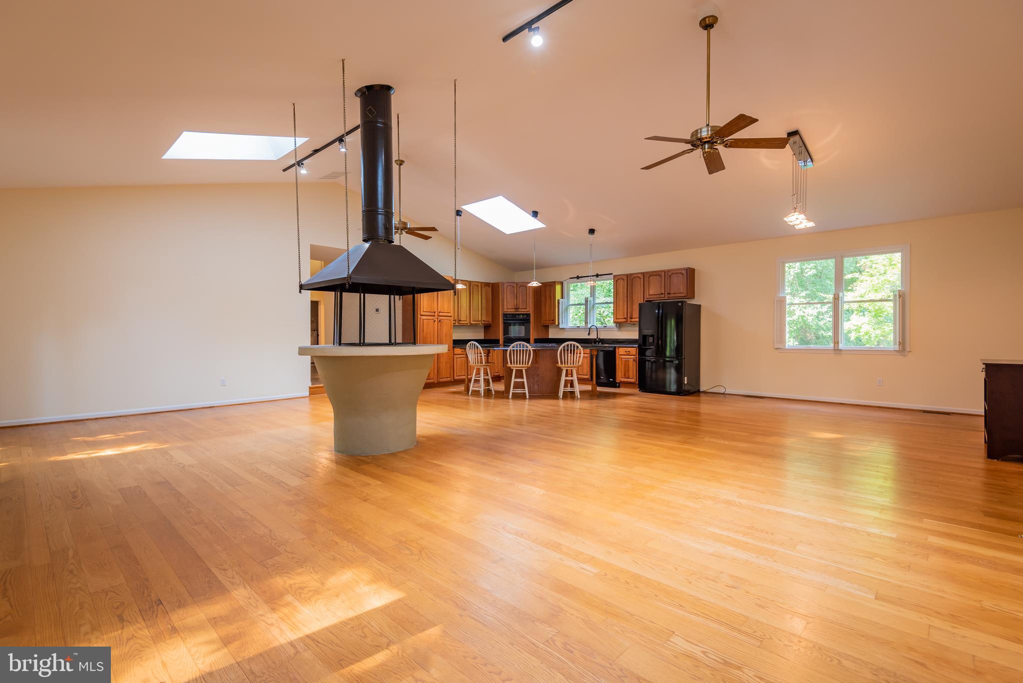 18254 Cherryfield Road Drayden, MD 20630 - Photo 34 of 34 open floorplan w/ skylights and hardwood floors