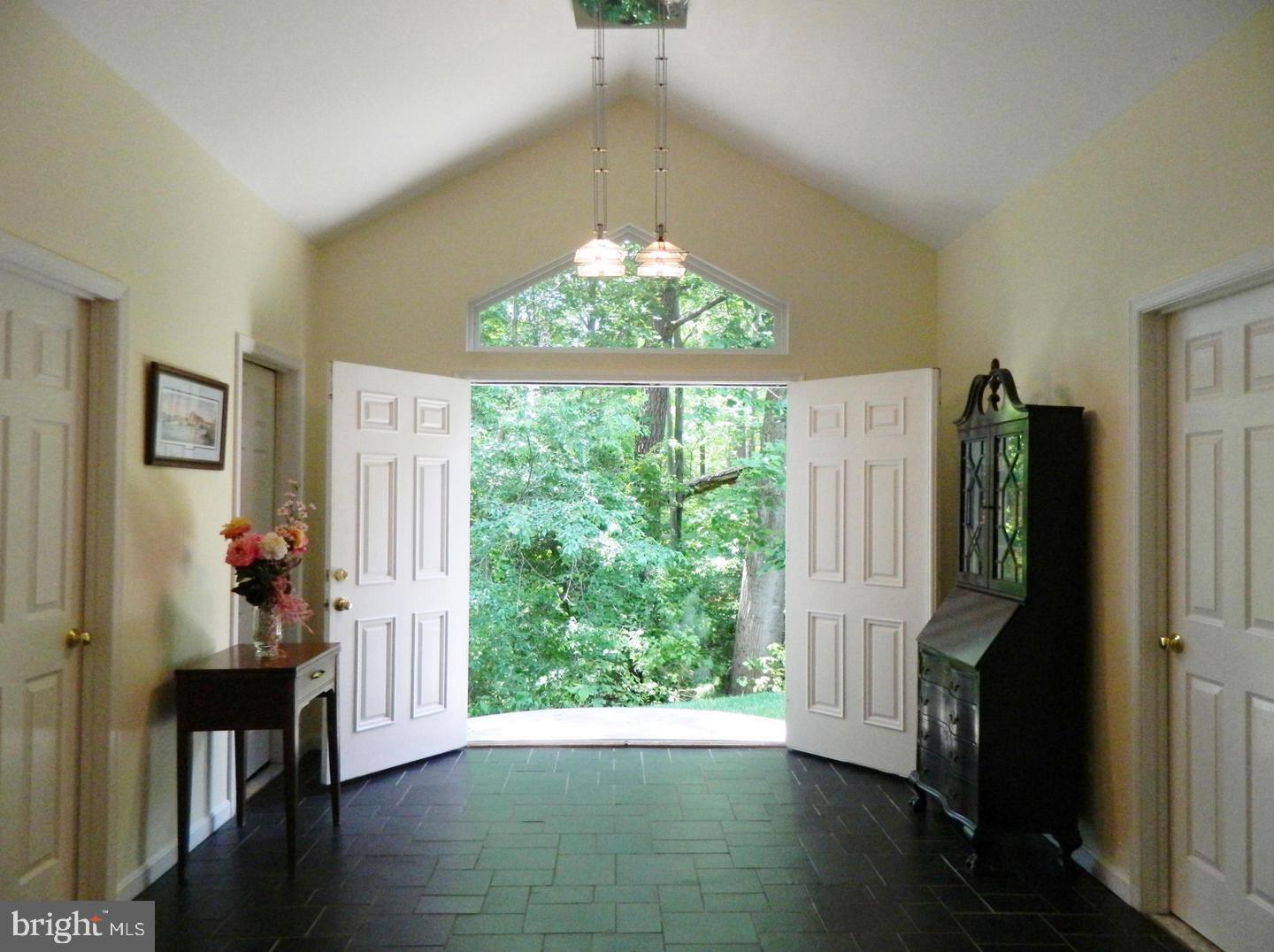 18254 Cherryfield Road Drayden, MD 20630 - Photo 8 of 34 front foyer entrance; lovely slate tile